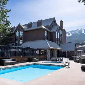 **** Hotel Adara Canada